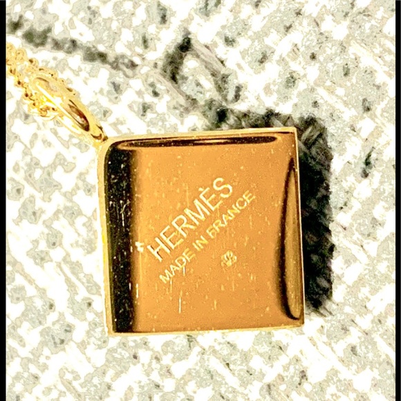 Hermes Medor Folk Pendant Necklace - Picture 4 of 4